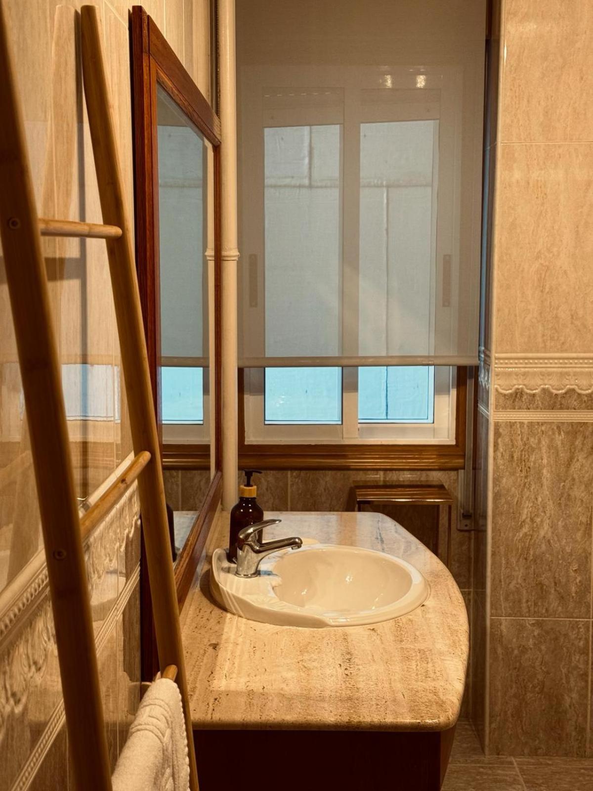 Moderno Apartamento Con Vistas A La Ria De Vigo Eksteriør billede